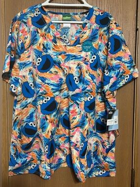 Tooniforms Cookie Monster Finger Paint 2 pocket Stretch V-neck Scrub Top